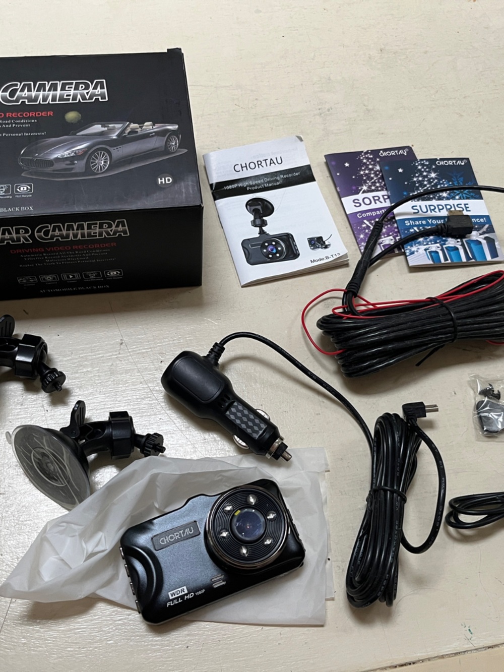 Chor Black Dash Camera Kit with Suction Mounts and Charger